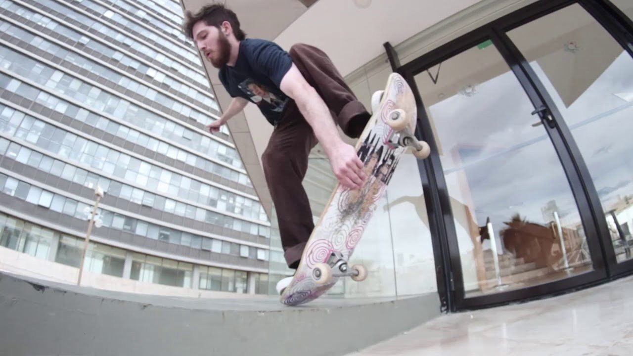 Niv Halpern's second video part<br />Filmed by Evyatar Goshen<br />Music: Rendez-Vous "Distance"