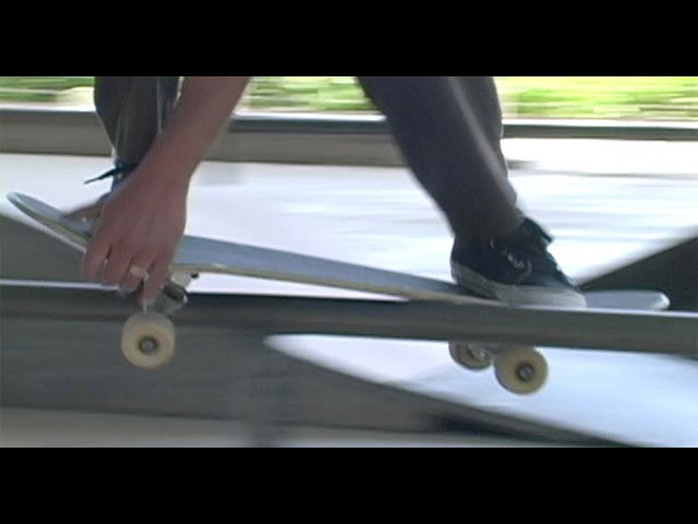 TURN ON SOUND FOR ENGLISH TRANSRATING!<br /><br />“SLAPPY"<br />SIZE：24~29cm(6~11inch)<br />MATERIAL：CANVAS × SUEDE<br />PRICE：¥12100-(TAX IN)<br />※Outside Japan ¥11000-(DUTY FREE)<br /><br />RIDER ：CAPY<br /><br />商品に関するお問い合わせはPOSSESSED SHOE取り扱い店舗までお願いします。WEBSITE内STORE LISTにて取り扱い店舗をご確認下さい。<br /><br />Link in bio for more information, and overseas customers.<br /><br />https://www.possessedshoe.com/<br /><br />#slappy #lowtops #skateshoes #sneakers #japanesebrand #skateboard #skateboarding #possessedshoes