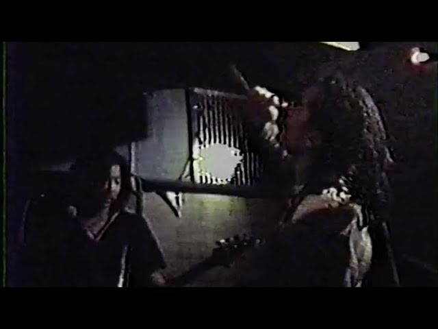 日本レントゲン4<br />FVK 1989年時編成ライブ<br /><br />Dr : Naoi<br />B : Swad<br />Gr : GILL<br />Vo : WAKA<br /><br />制作<br />Roger Armstrong <br />Straight Time Productions<br /><br />FVK 35TH TOUR 2022 詳細<br />https://www.possessedshoe.com/post/fvk-35th-tour-2022