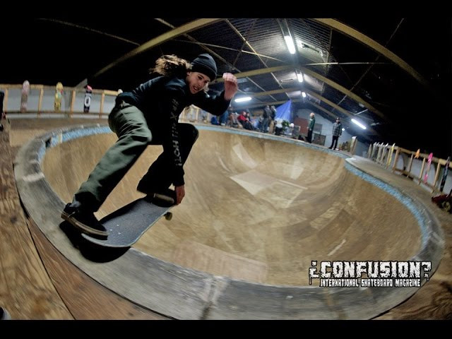 Knock Out Blocks, Vans and Hoax crew got together for a Saturday evening shred at the Antwerp Skate Depot in Belgium last Saturday. After the vert and miniramp session (http://vimeo.com/118998971) we went up for a session in the recently relocated from Düsseldorf, Germany to the Anwtwerp Skate Depot - OMSA POOL!<br /><br />Featuring Koekie, Nick Bax, Ratman, Bram Bosch and Yoeri Vromans<br />music: Wicked Lady<br /><br />video / edit: Jonathan Hay<br /><br />Full article at: http://www.confuzine.com/2015/02/17/antwerp-skate-depot-saturday-night-session/