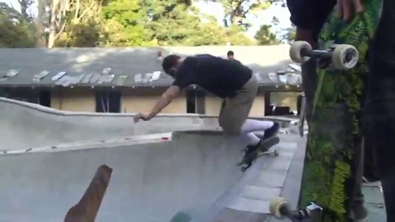 "It started back in September 2009. My son Thomas called me at home, and told me there was a spot that he thought we could build on. It turns out it's this neighbor kid Lucas's house. I really didn't like this kid much. It seemed to me that they were always fighting, but I rode my bike down there anyway to see what was up. It turns out it was a piece of property that his Grandpa gave him..." <br /><br />Filmed by Pete Koff. Additional footage and Edit by J. Hay<br />Music by Dusted Angel<br /><br />Full article with 25 photos here: http://www.confuzine.com/2014/04/08/grandpas-diy-la-selva-beach-california/ or check out the article in Confusion Magazine issue #5 available for free online at http://issuu.com/confusionmagazine/docs/confusionmagazine5