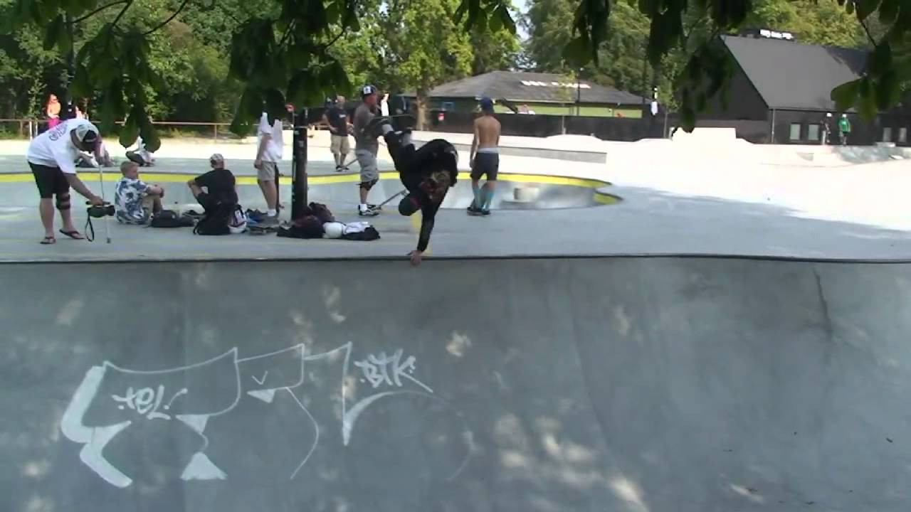 After the Ultrabowl IV in Malmö, Sweden a few skate teams were heading out in different directions, but the first stop on their way was Copenhagen, and the first skate spot was Faelledparken, the skatepark where the Copenhagen Pro takes place. Lifeblood US team and some flow guys from England as well as some Independent riders from around Europe met up along with some other rippers from all over just making the best of their skate week in Scandinavia.<br /><br />Filmed by Jonathan Hay & Roadie<br />Edited by J. Hay