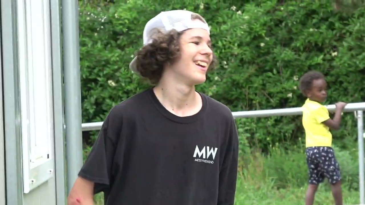 Deniel Cramer Street Dayz Ep. 1 <br />This Video shows the behind the scenes of when I was filming for my Street Part back in 2020. We experienced many crazy things, skated many spots and had a very good time. If you like these kind of Videos please let me know! Plenty of footage still to come so stay tuned ;D! <br />Peaceeee