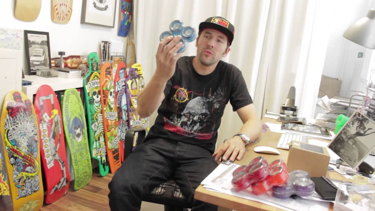 Trotz Longboard-Boom haben wir uns ein wenig Zeit genommen euch mal wieder ein paar Neuheiten aus unserem Shop zu präsentieren.<br /><br />Die Webseite zum Longboard-Contest in Osnabrück am 12. Oktober: http://longboard-os.de/<br /><br />Weitere Videos gibt es unter: http://www.concretewave.de/videos/index<br /><br />Die neuen Sector 9 Boards gibt es unter: http://www.concretewave.de/Sector9_Angebote<br /><br />Die gezeigten Reissues: http://www.concretewave.de/Skateboards/Bretter/Pool<br /><br />Sunrise Schmiere für eure Kugellager gibt es hier: http://www.concretewave.de/Sunrise+Schmiere_4315