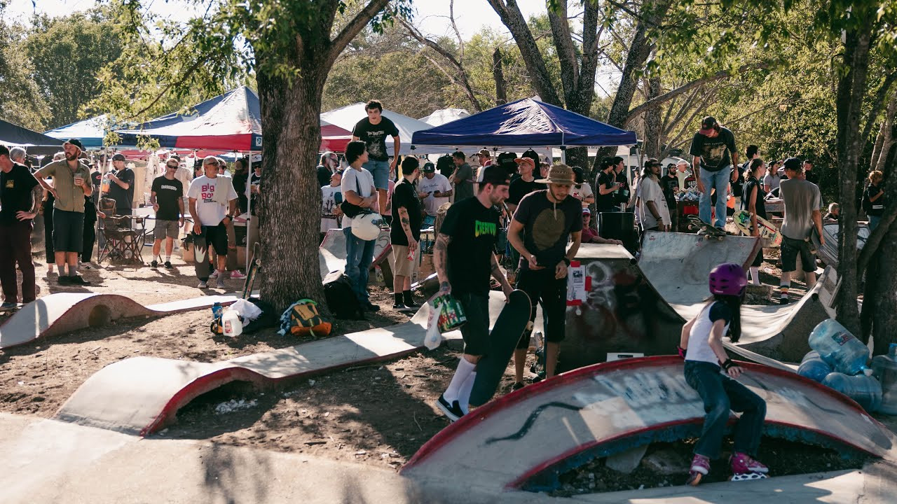 Full recap of the Cherries Wheels 3rd annual Lizard DIY fundraiser/ditchfest. <br /><br />-video by Igna. <br />-Songs by CruelSummer & Tiny<br />-Funding for video paid for by SkateEcosystems & Howdy/8th Wonder<br /><br />Thank you to our sponsors/vendors for helping us with cash for tricks this year and product prizes:<br /><br />bewareskateboards - liljawns_rails grackleskateboardstexas - idlewildcoffee psyopskateboards - evanpjohnson - dazeskateboards - oralehardware - giri____naath_ - thesloof - thirstyskateshop - conmuchoamor____ - uglyskateboards - medusa_skates - the_skate_bus - homiesskatewax - drinkweird - hellsickskateboards - hlcdistribution - slappytrucks - jacuzziunlimited - operaskateboards - paperhousemagazine <br /><br />Thank you everyone for the good times and for helping us get funds in the jar to keep building out there at Lizard. Go fund me link 🔗 listed on Lizard IG if you’d like to donate.