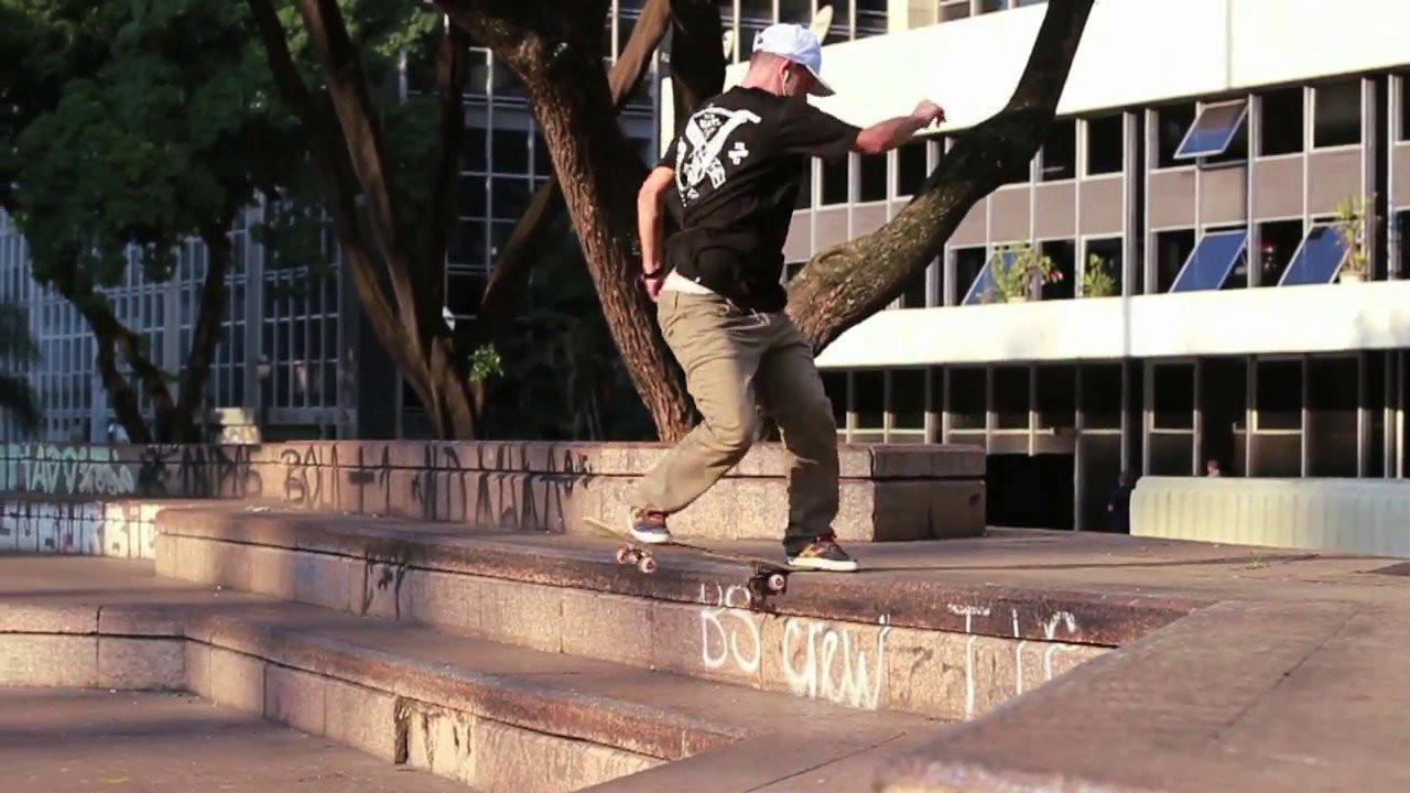 Jhony Melhado' part in "Ceremony", the Blaze Supply Movie<br /><br />Originally from Piracicaba, country side of São Paulo he is one of the first pro of the brand, Jhony has always been this G master out and in his deck. No limits for Jhon-X.<br /><br />Music: "O Ponta Cabeça" Parteum<br /> "I Miss My Lady" Jhonny Howard<br /><br />Visit our site www.blazesupply.eu