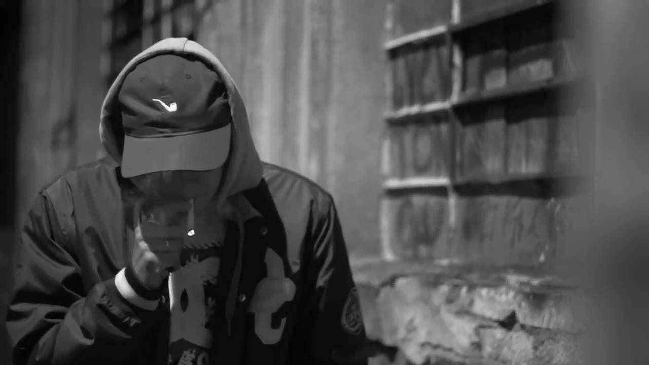 Here is the first teaser for Ceremony, Blaze Supply's first full length movie starring Flo Marfaing, Kaue Cossa, Anto Forot, Diego Stephan, Matisse Banc, Sandro Bertolucci, Jp Villa, Jhony Melhado, Victor Pellegrin, Jp Dantas, Nabil Slimani and Vinicius Santos.<br /><br />Teaser by Bruno Fernando.<br /><br />Music by Nomade Orquestra - Morning Birds