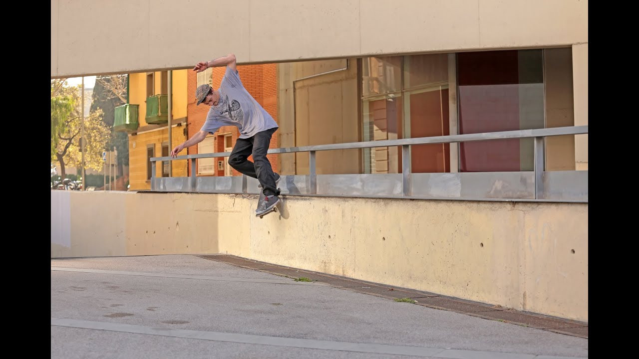 filmed and edited by Aristide Bruchon.<br /><br />Welcome to the store http://shop.blazesupply.eu<br /><br />Skater owned and operated, Blaze Supply is a Brazilian & French skate brand providing quality skate clothing and skateboard lines since early 2012. The brand is inspired by both countries’ urban and skateboard culture and expresses its artistic and conceptual interests through its skate videos but also its skate gear including skate wheels, tee shirt, cap, snapback and any kind skateboard accessory.<br /><br />Par et pour des skaters, Blaze Supply est une marque Franco-Brésilenne fournissant des vêtements et accesoires de skate et des planches de qualité depuis début 2012. La marque s’inspire de la culture urbaine et skateboard des deux pays et exprime ses intérêts artistiques et conceptuels à travers ses vidéos de skate mais aussi toute la ligne d’équipement avec notamment des tee shirt, cap, snapback, roues et tout autre type d’accessoire de skate.<br /><br />Por e para skatistas, a Blaze Supply é uma marca franco-brasileira fornecendo roupas, acessórios de skate e skates desde o começo de 2012. A marca se inspira da cultura urbana e skate de ambos os países e expressa seus interesses artísticos e conceituais a traves seus videos de skate mas também sua linha de equipamentos com rodas, camisetas, bonés, e qualquer outro acessório de skate.<br /><br />http://shop.blazesupply.eu