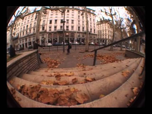 filmed and edited by Nicolas Wawrzyniak.<br />http://www.blazesupply.eu/<br /><br />Welcome to the store http://shop.blazesupply.eu<br /><br />Skater owned and operated, Blaze Supply is a Brazilian & French skate brand providing quality skate clothing and skateboard lines since early 2012. The brand is inspired by both countries’ urban and skateboard culture and expresses its artistic and conceptual interests through its skate videos but also its skate gear including skate wheels, tee shirt, cap, snapback and any kind skateboard accessory.<br /><br />Par et pour des skaters, Blaze Supply est une marque Franco-Brésilenne fournissant des vêtements et accesoires de skate et des planches de qualité depuis début 2012. La marque s’inspire de la culture urbaine et skateboard des deux pays et exprime ses intérêts artistiques et conceptuels à travers ses vidéos de skate mais aussi toute la ligne d’équipement avec notamment des tee shirt, cap, snapback, roues et tout autre type d’accessoire de skate.<br /><br />Por e para skatistas, a Blaze Supply é uma marca franco-brasileira fornecendo roupas, acessórios de skate e skates desde o começo de 2012. A marca se inspira da cultura urbana e skate de ambos os países e expressa seus interesses artísticos e conceituais a traves seus videos de skate mas também sua linha de equipamentos com rodas, camisetas, bonés, e qualquer outro acessório de skate.<br /><br />http://shop.blazesupply.eu