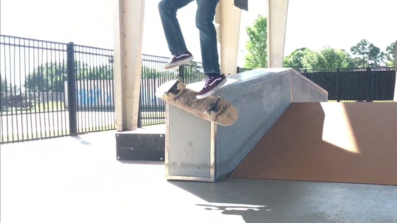 Clip from the Circle Skateboards Promo Video.<br />-<br />@spidey_htx<br />-<br />@circle_skateboards