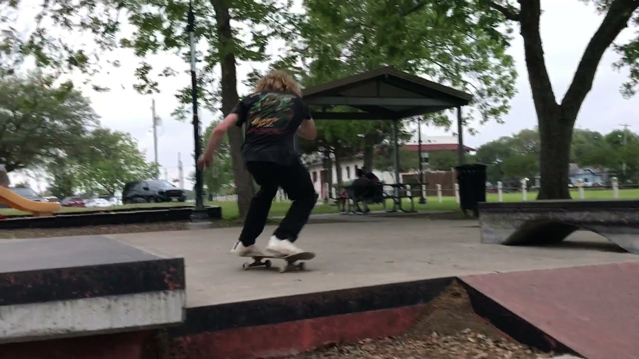 As seen in the Circle Skateboards Promo Video.<br />@snort_cobain<br />@circle_skateboards