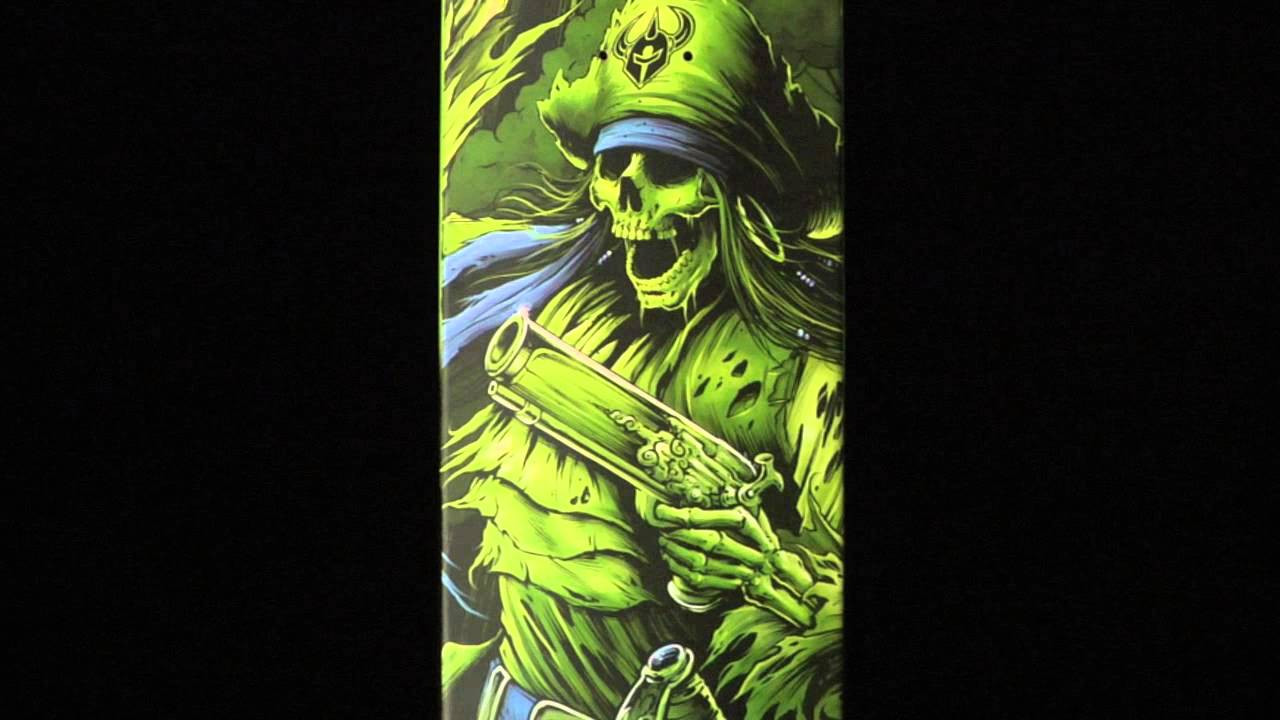 Summer 2015 Black Pearl Pro series is now available. Adam Dyet's Pro deck is 7.75" X 31.2" with a 13.88" wheelbase. <br /><br />Music by : www.chefgoyar-d.com / @chefgoyar_d