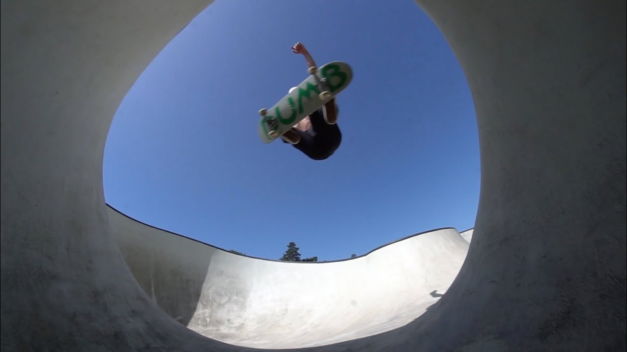 Alessio Zanfei, Tito Colica, Chicco di Paolo opening section from Dumb Skateboards video "Ho Fame".<br /><br />Full video:<br />https://www.youtube.com/watch?v=AM4sdv0rM3M