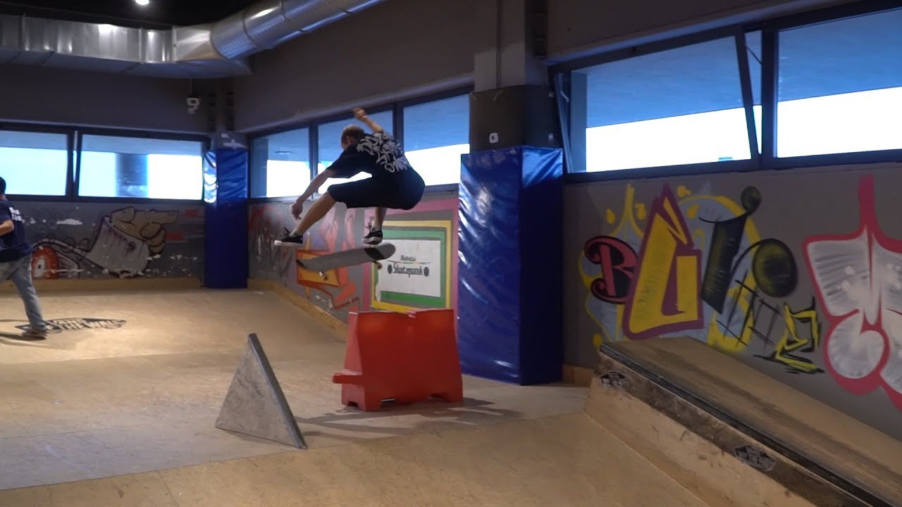 Some tricks from Skatepark Molfetta sesh!