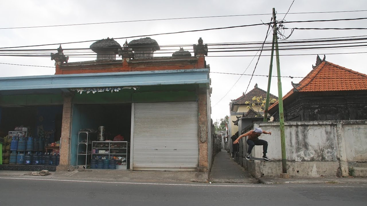 Gio Grazzani & Simone Verona enjoying monkeys and concrete bowls in Bali.