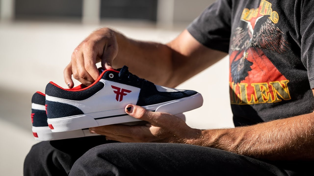 We are proud to partner with the Hope For The Warriors foundation to support those who protect us. For each shoe sold we will donate $3 back to the foundation to support retired veterans, military injured in combat, and family of military lost in the war.<br /><br />https://fallenfootwear.us