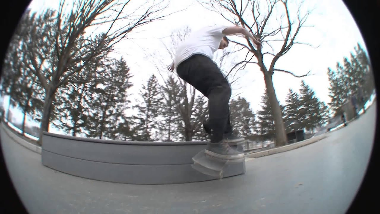 geo, ben, steve, mike, turner and dj kickin it at the lititz skatepark. i do not own the rights to the music in this video.