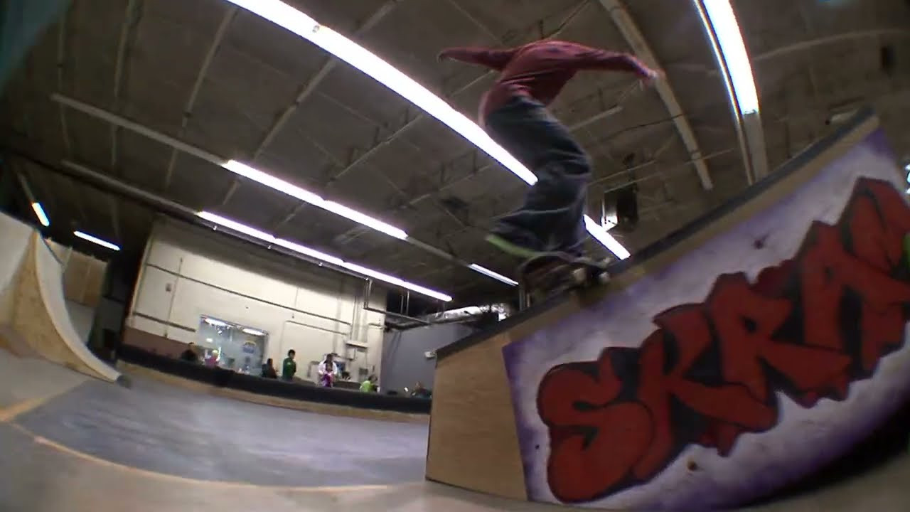 January 16, 2012<br /><br />Jway and company killin it at #grindlab #indoorskatepark <br />featuring:<br />-Jason Way<br />-Bryce<br />-Barry<br />-Geo<br />#skateboarding #skatevideo #skating <br />I do not own the rights to the music in this video.