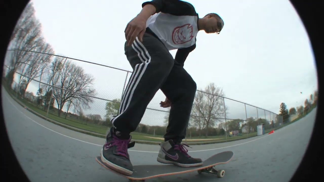 April 25, 2017<br />A plethora of skaters shredding to the sounds of Return to Forever's "Vulcan Worlds". I do not own the rights to the music in this video. Disclaimer: Jway did not fart, it was me ;). Featuring Bailey! #skateboarding #skatevideo #skating #pennsylvania #skatepark #overlook #lancaster #indoorskatepark #returntoforever #jazzfusion