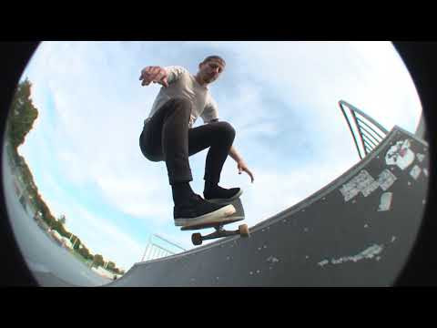 October 12, 2017<br />homies skating to "afternoon breeze" by leavv. i do not own the rights to the music in this video. #skateboarding #skatevideo #skating #pennsylvania #skatepark #overlook #lancaster