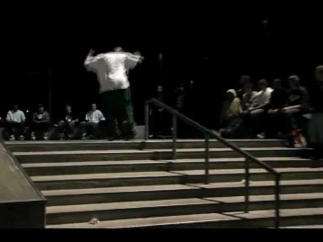 Here is a clip of Billy Marks showing a local blader how it is done.