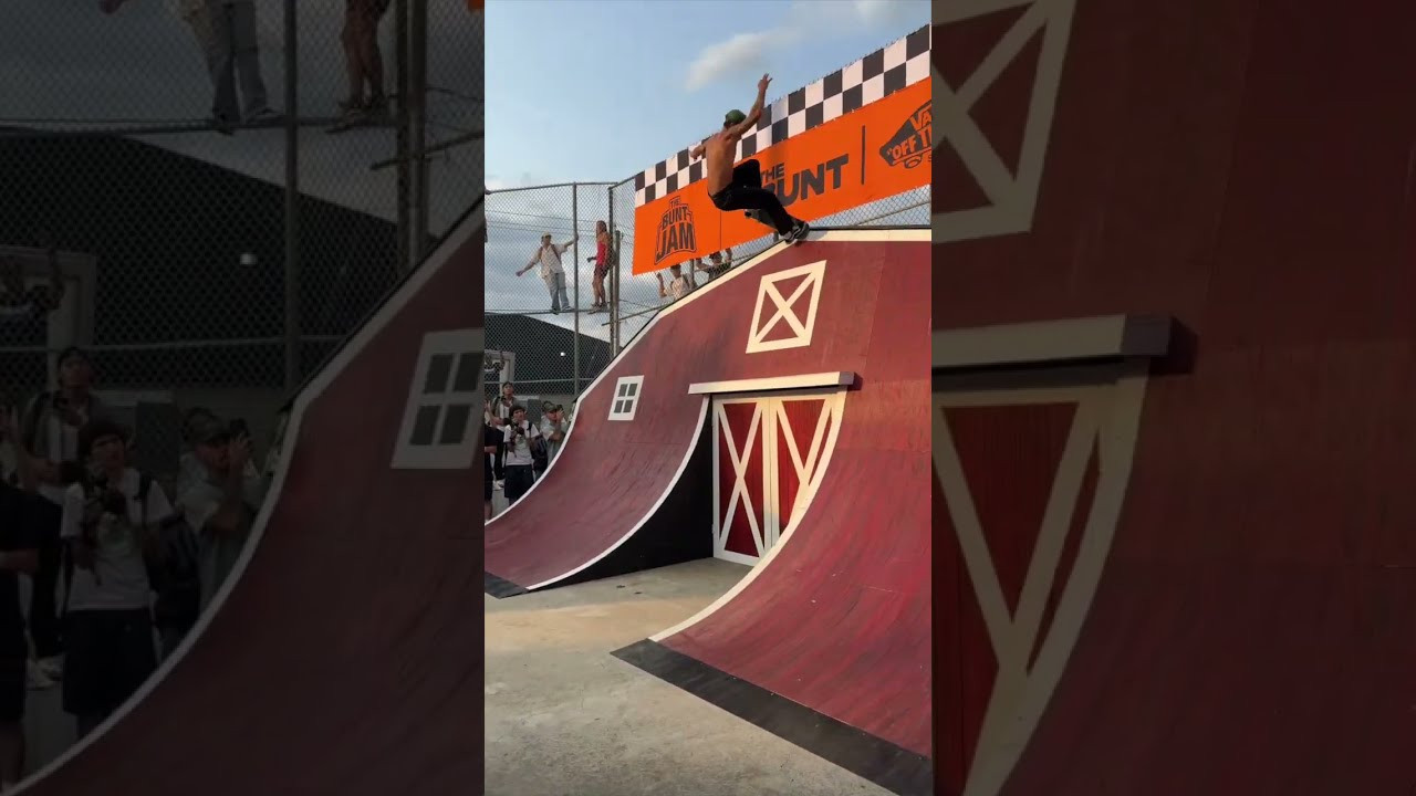 Fue un honor ser invitados a cubrir el Bunt Jam en Toronto organizado por Vans donde en dos días vimos a algunos de los mejores patinadores del planeta un día jugando basketball en retas de 3 y otro en concursos de skate donde se mancharon bastante.<br /><br />Chido Vans por ser tu medio latino de confianza para cubrir las ligas mayores.