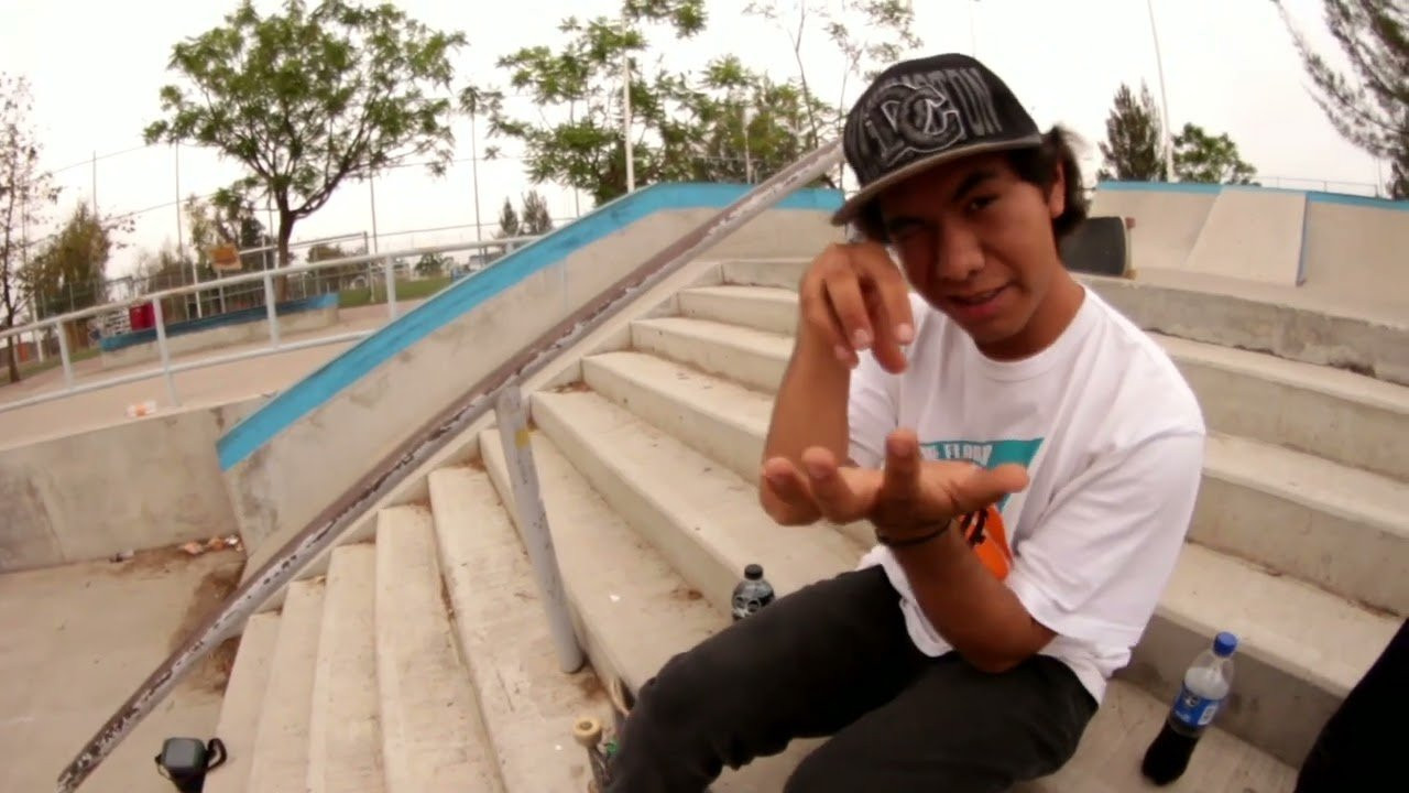 Omar Silva filmo este video en León Guanajuato en los spots que la pandilla casi no conoce, ya que en como dice aquí "casi nadie filma", es por eso que se motivo a salir de su zona de confort y motivar a mas patinadores a salir a patinar. Esta videoparte fue hecha en un mes y medio el cual para Omar representa la libertad.