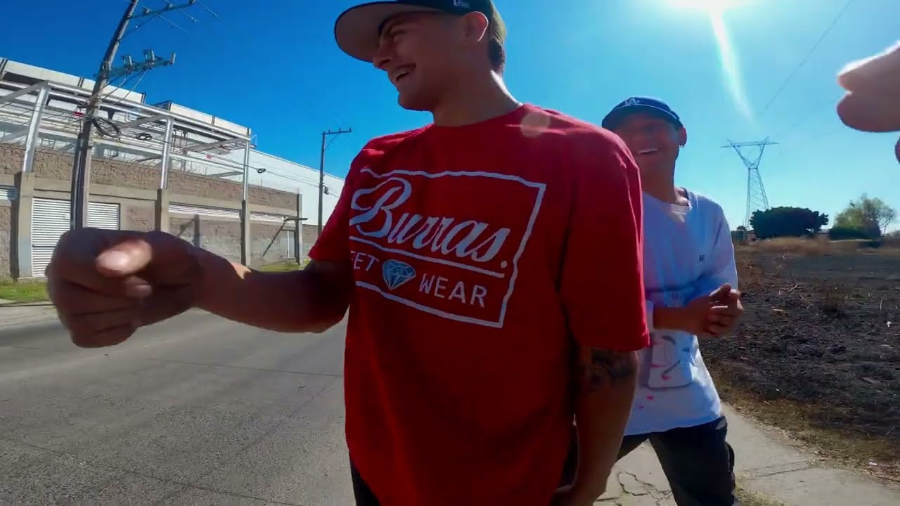 El patinador ALEXIS MALDONADO oriundo de Salamanaca Guanajuato, nos deja esta videoparte en donde recorre los distintos spots que ofrece ese lado de la república mexicana que no son tan conocidos. #skatelife #skateboardingmexico #salamancagto
