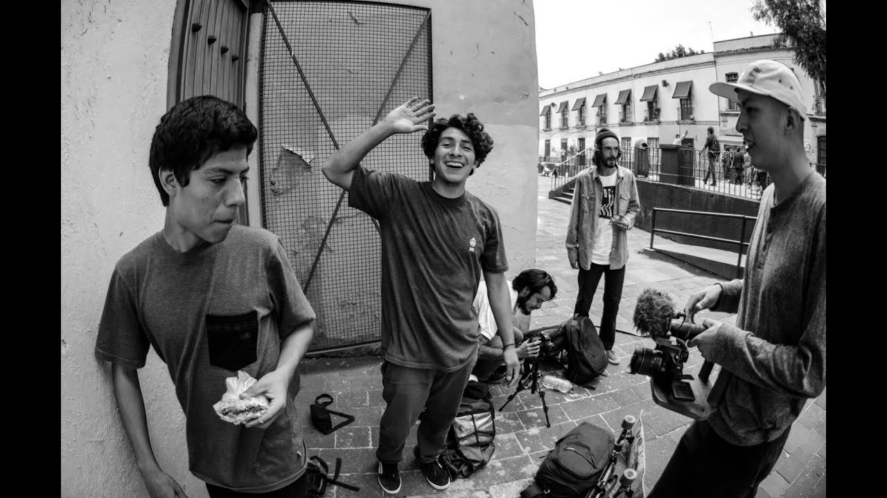 COPAL PATINETAS nos proporciona la video parte de JERRY OLIVA quien en el video "QUILOMBO" detona de una forma increíble y emocionante. <br /><br />Y bajo la primicia de "Crear y desarrollar una industria 100% nacional del skateboarding fundamentada en el crecimiento de esta cultura, difundir sus beneficios y compartir los resultados bajo el esquema de la unión. Es que COPAL es una de las mejores marcas mexicanas.