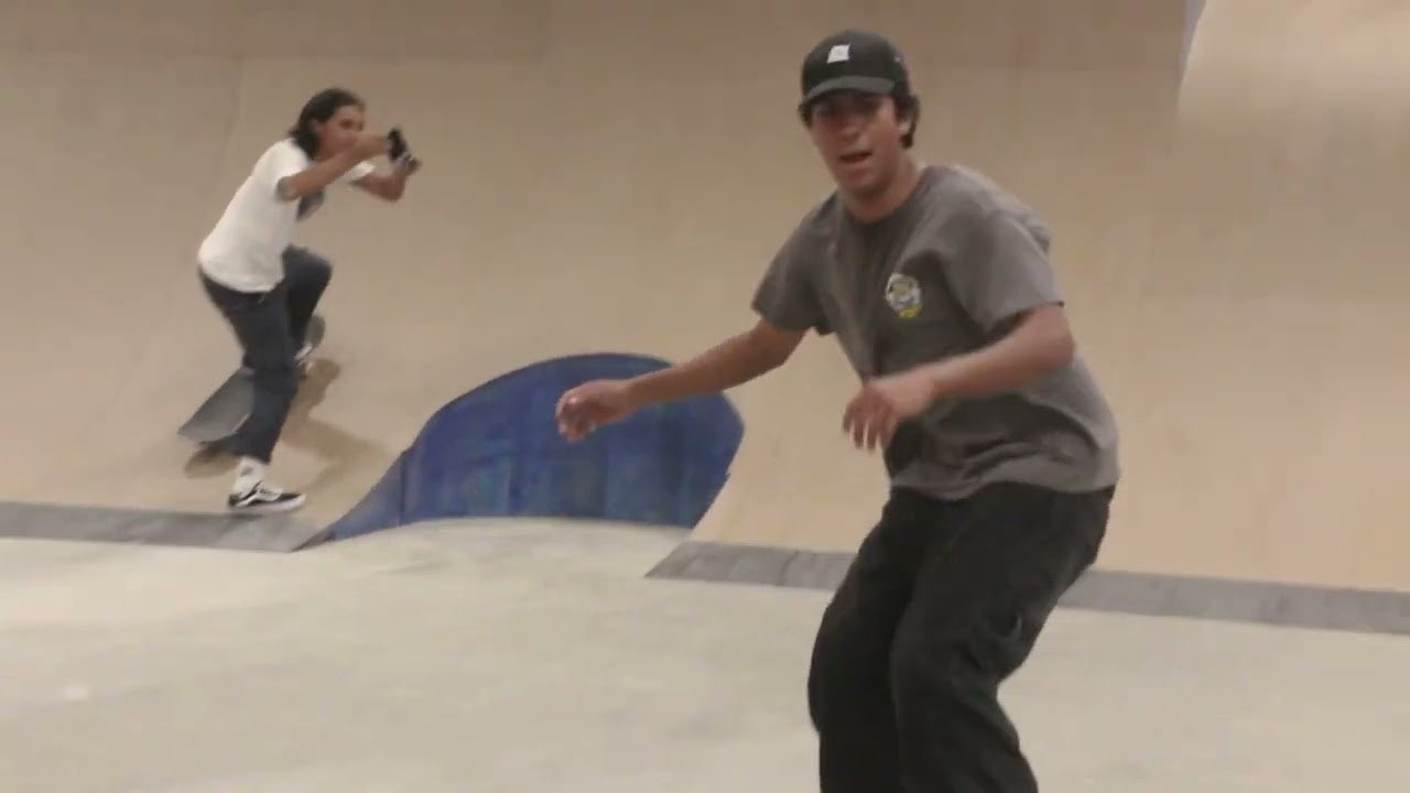 Aquí el montaje que hicimos en el recién inaugurado Skatepark Puerta Aragon, un parque de ensueño que debes de venir a visitar.