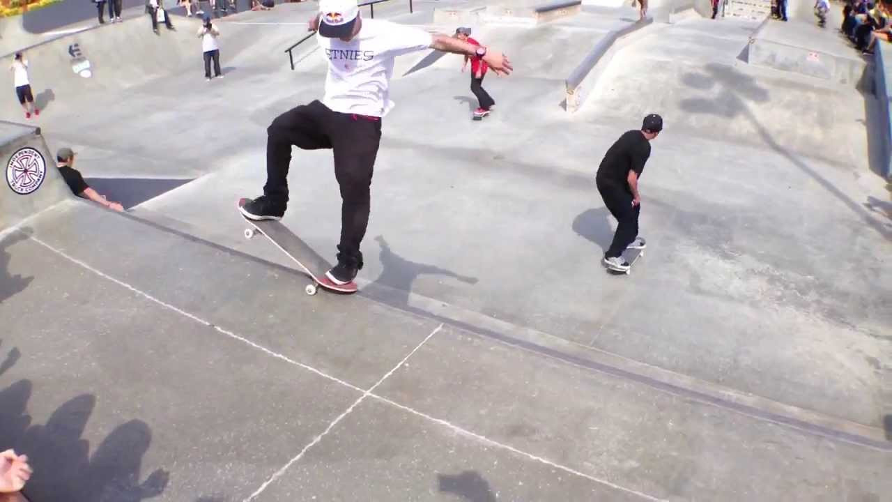 Ryan Sheckler get's dizzy at his "Skate For Cause" event in Lake Forest.<br />http://www.shecklerfoundation.org/<br />http://www.andalebearings.com/<br />https://www.facebook.com/andalebearings