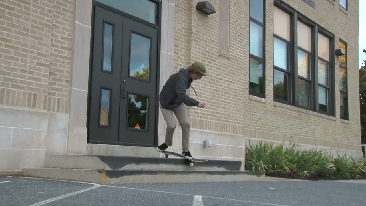 December 6, 2019<br /><br />Chapter 9: Cuba, NY featuring:<br /><br />Billy Cody<br />Doug Fay<br />Shannon Hoffman<br />Evan Goss Baker<br />Josh Miles<br />John de Perrot<br /><br />Music: Budget Wax - Cuba, NY<br /><br />#skateboarding #skatevideo #skating #pennsylvania #lancaster #streetskating #hiphop #rap #boombap #717 #holisticskateshop #local