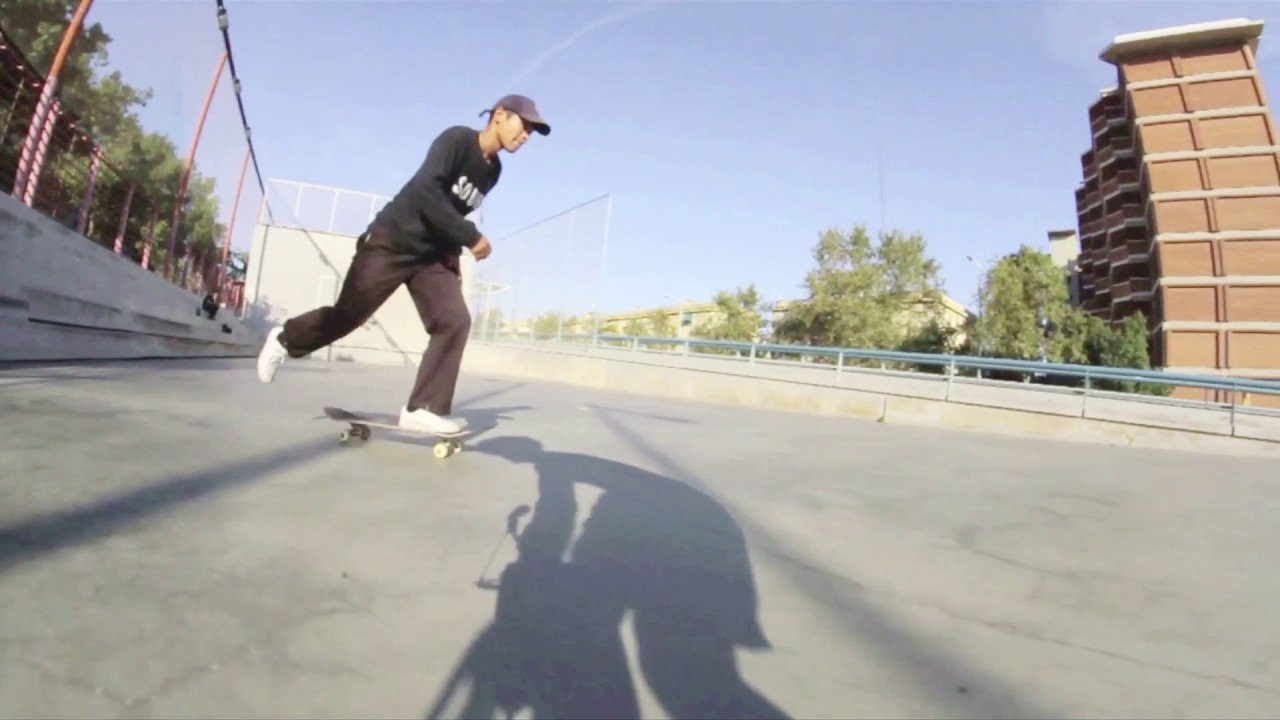Filmed by Diego Lassos. Edited by Mario Cano.
