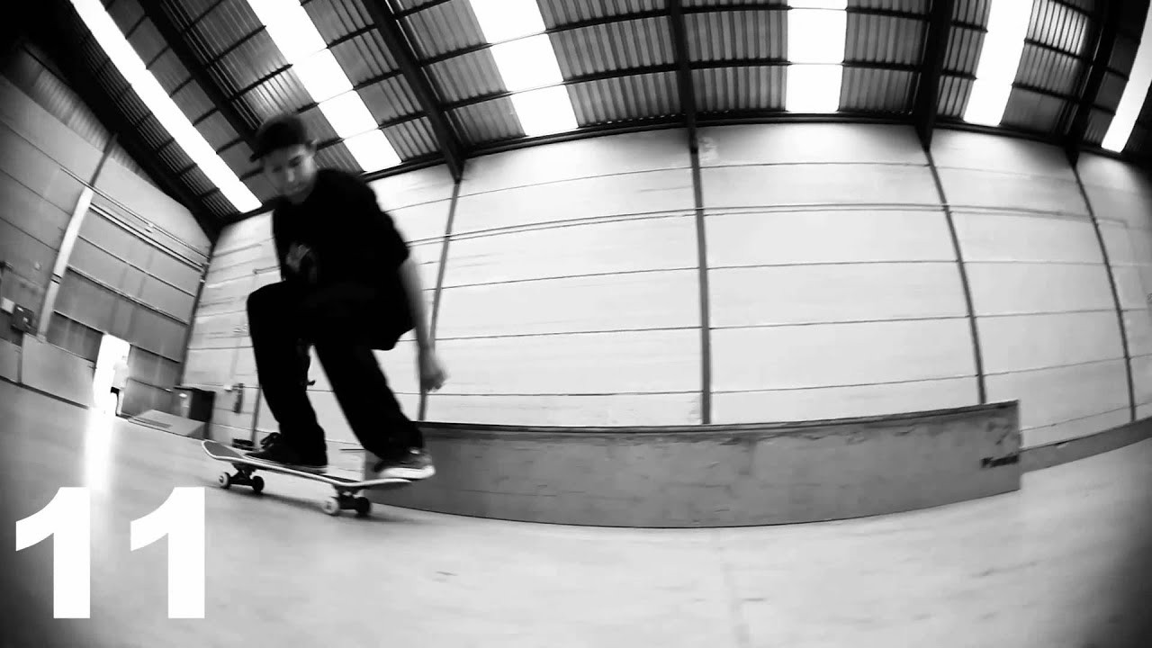 Andrew Verde celebrando su 16 cumpleaños con 16 trucos en el Welcome DC indoor de Madrid