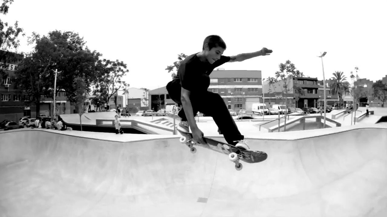 Quick session by Pedro Vivas and Captain Jairock at El Prat bowl<br /><br />Filmed by Alex Braza<br />Edited by Pablo Ribera<br /><br />Follow Jairo at @captainjairock<br />Follow Pedro at @pedro.vivas18<br />Follow Cruzade Instagram at @cruzadeskateboards<br />cruzadeskateboards.com<br />facebook.com/cruzadeskateboards<br />twitter.com/cruzadeskate<br />instagram.com/cruzadeskateboards