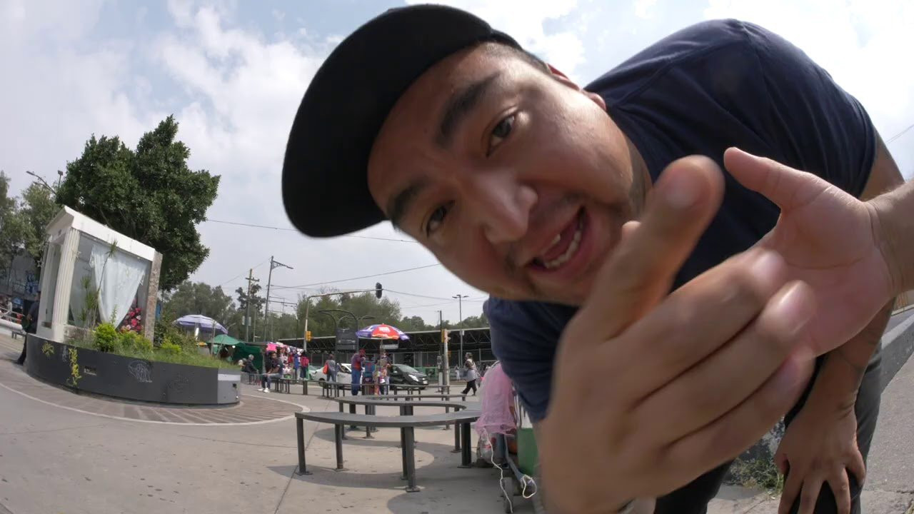 Tour macizo de Lavid Skateboards a la Ciudad de México 😷 para grabar un poco, cotorrear con la banda y así sacar un video. <br /><br />Agradecidos con toda la banda que nos ayudó en este tour sin muchos pa no mencionarlos a todos pero ustedes saben que show y también queremos dar las gracias a toda la banda que nos a apoyado en general enserio de les agradece macizo muchas gracias y a darlin.
