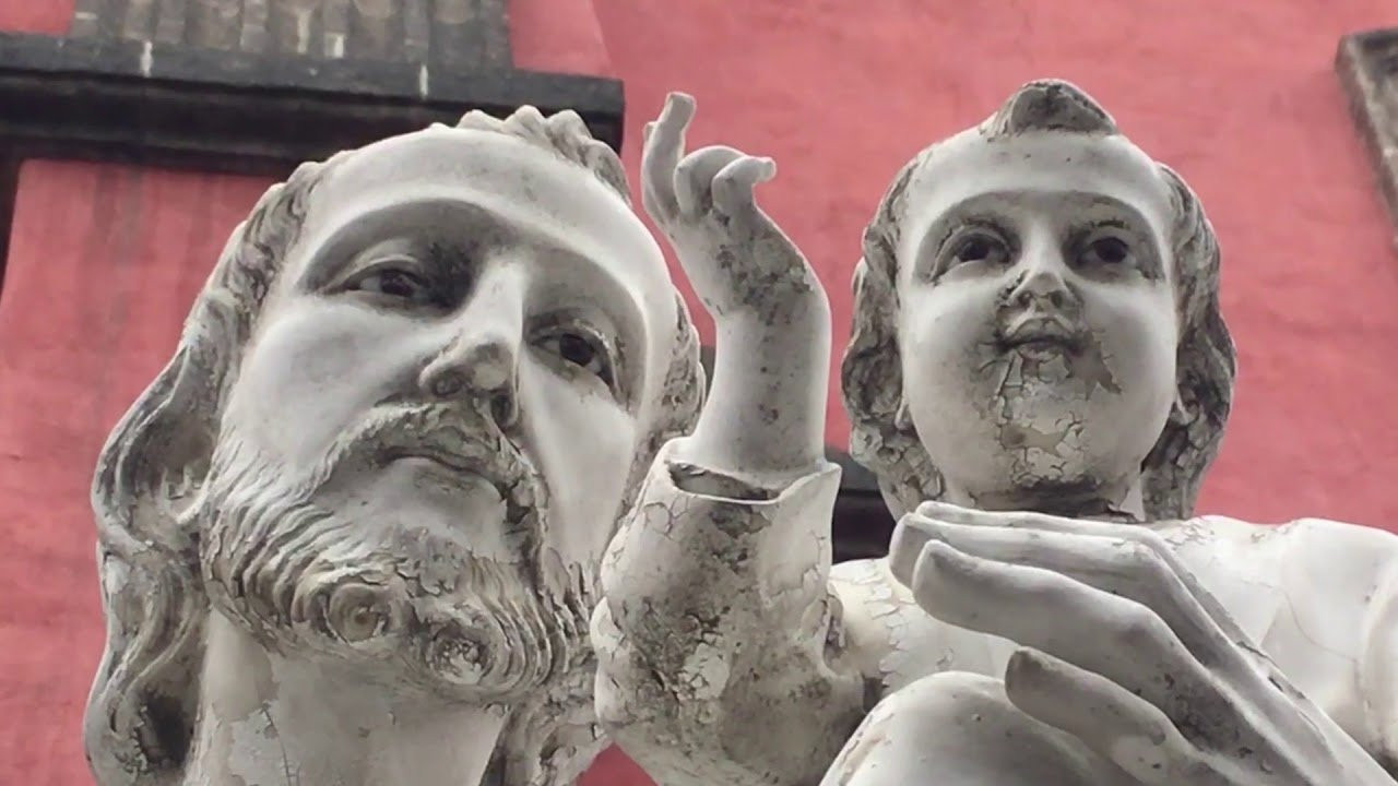 Relics es una marca nueva y muy fresca de Guadalajara que esta lanzando a su primer patinador el Gusnachas, veanlo aquí en Ollie Shit.