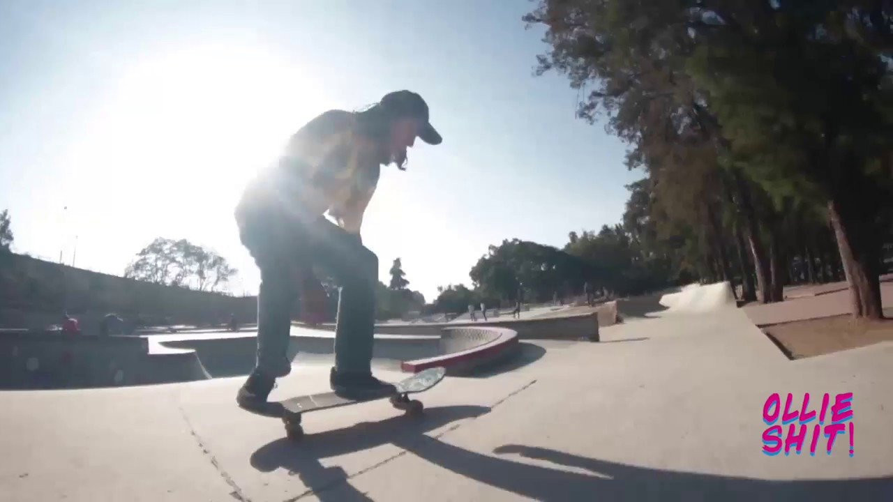Hazel Pichardo es un patinador completísimo que ha recidido en varios puntos de la república, en este momento vive en Guadalajara y desde el skatepark de Montenegro nos manda estos 10 trucos.