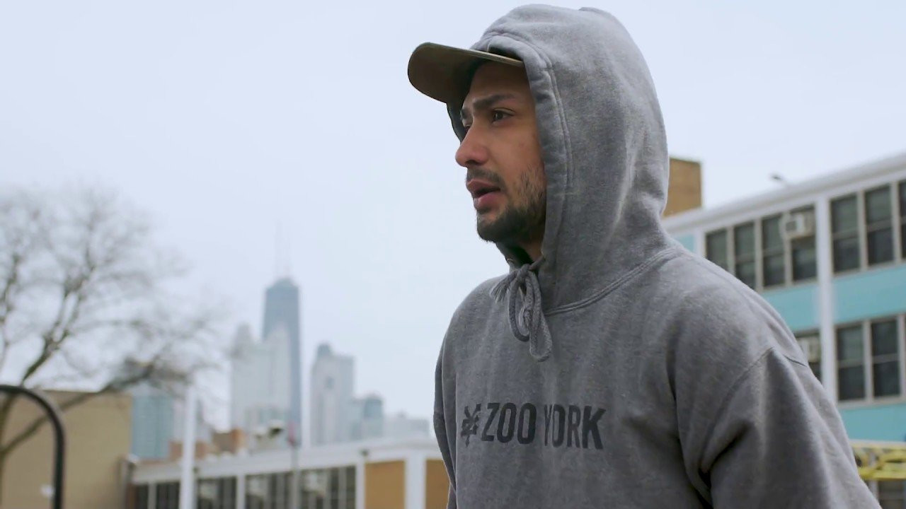 2 weeks, 2 cities, and 2 drastically different climates. Chaz Ortiz combines the cold streets of Chicago with some warm Miami sessions in Zoo York's video "Chiami".