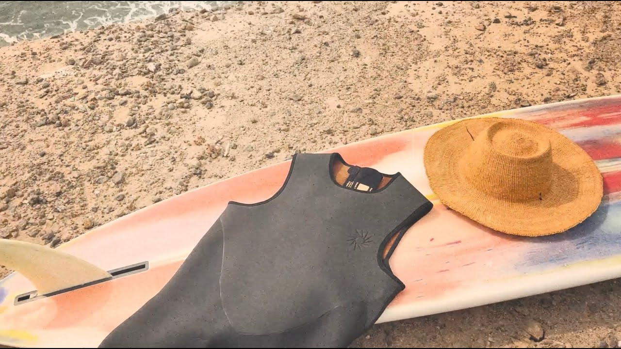 Turns out our new and improved Classic Wetsuits work great in perfect pointbreak waves. Scope the "Embossed" details and classic styling! Inspired by the wetsuits of surfing's past, but made with modern materials for the ultimate in comfort and flexibility.<br /><br />Short Film by Matthew Allen<br />Surfing by Justin Davis<br />Music by Matthew Allen
