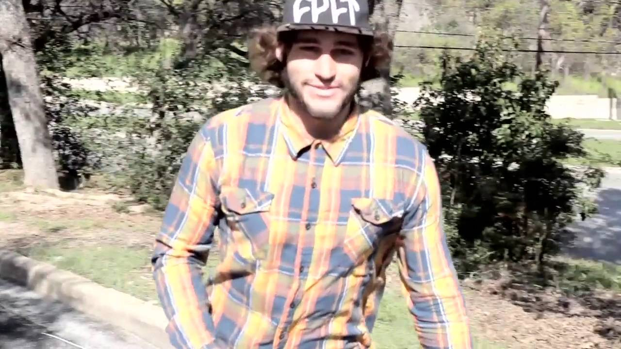 Tony Cardona for Empire BMX, filmed and edited by Devon Hutchins.<br /><br />Music:<br />Caspian- Asa<br /><br />empirebmx.com<br />meatspinbmx.tumblr.com<br />devonhutchins.com