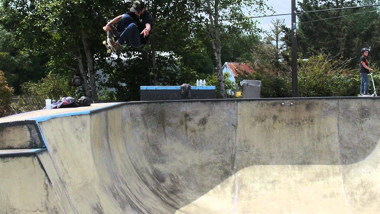 Last Saturday, EXIT caught up with recently-added-to-the-team, Chad Fenlon at his original hometown park, Aumsville. Not a bad edit for an hour skate session. Welcome to the Team, Chad! Thanks for representing.