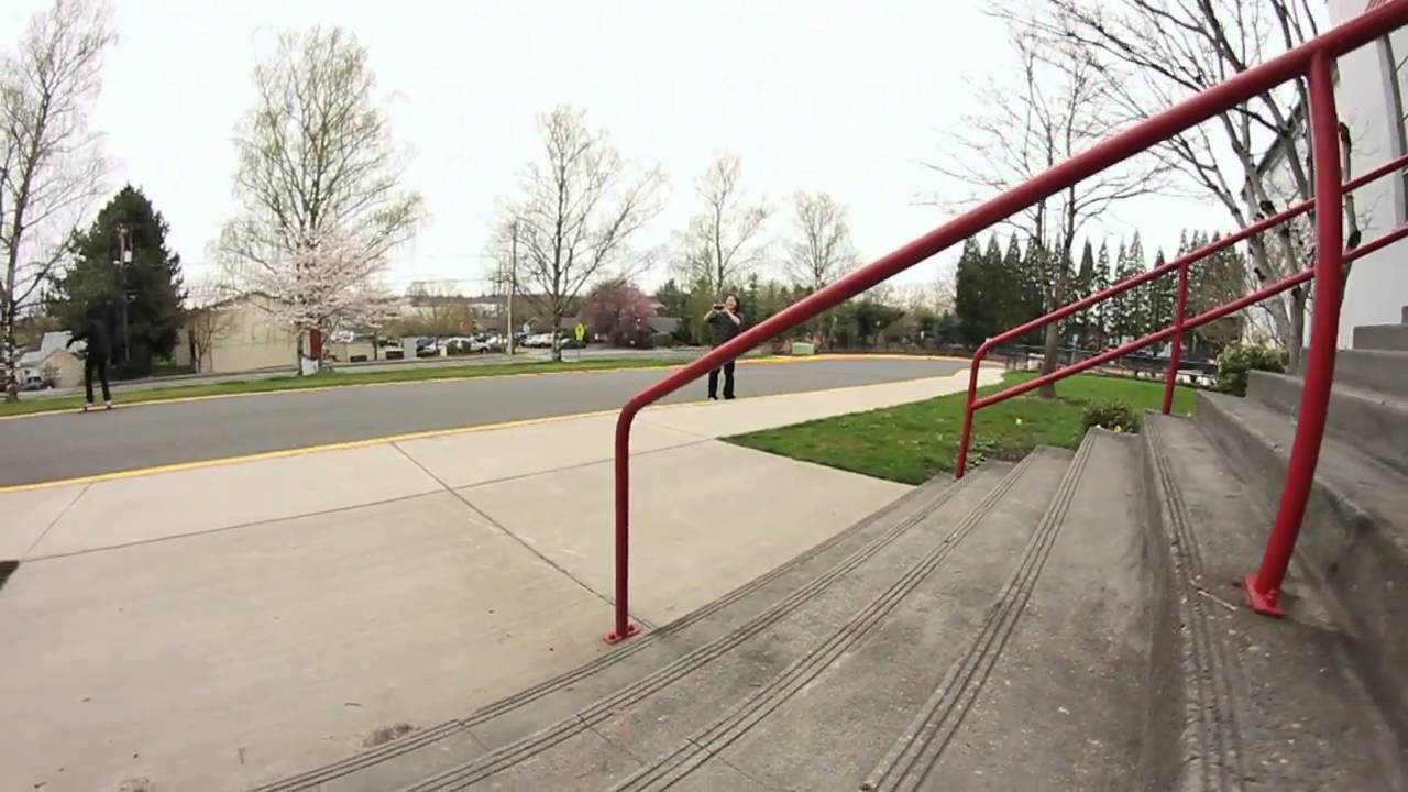 Steven Farmer caveman boardslide first try for a free dinner from Erik Billups. <br /><br />To see more of Steven Farmer go here:<br /><br />http://www.exitrealworld.com/People/Team/Skate-team/Steven-Farmer<br /><br />Check out what steven skates:<br /><br />http://www.exitrealworld.com/Brand/Zero<br />http://www.exitrealworld.com/Brand/Fallen