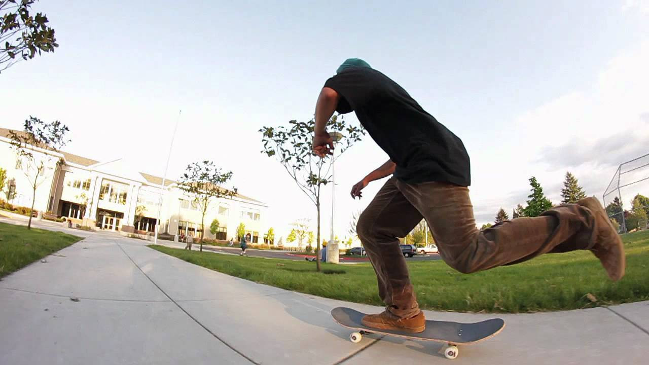 For more of Elliot go to http://www.exitrealworld.com/People/Team/Skate-team/Elliot-Murphy<br /> <br /> Check out what Elliot skates:<br /> <br /> https://www.exitrealworld.com/Brand/eS<br /> https://www.exitrealworld.com/Brand/lrg