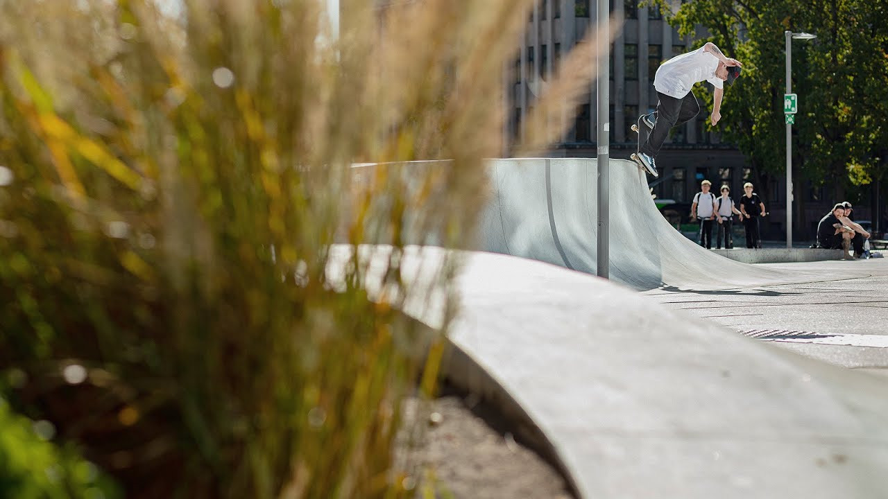 We are pleased to present 'Chum Bucket', a video by Harry Deane documenting a fun-packed CSC x Carve Wicked mission to Lithuania to visit Lloyd Houston & skate some of the the enviable terrain Vilnius, Kaunas & Elektrėnai have to offer. <br /><br />Filmed & edited by Harry Deane.<br /><br />Featuring: Tom Bailey, Jake Collins, Leo Comonescu, Lloyd Houston, Ben Morris, Mike Ridout & Sam Pulley.<br /><br />Check out our accompanying Feature from Grey vol. 05 issue 22,, with photos & words by Mike Ridout, here: https://www.greyskatemag.com/post/feature-chum-bucket-csc-carve-wicked-in-lithuania<br /><br />Music<br /><br />Right Start (Unfinished Outtake)<br />Talking Heads<br /><br />The Swimming Song<br />Loudon Wainwright, III<br /><br />Muffin Man (10/13/1978 - Capitol Theatre)<br />Frank Zappa<br /><br />https://www.greyskatemag.com