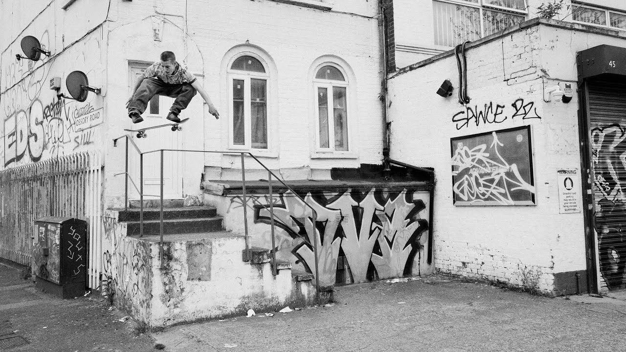 'headshot' is a gritty, atmospheric video by Jimmy Silver starring HUF UK riders Cass Doig & Ben Keegan alongside teammates Joel Banner, Tom Delion, Albie Edmonds, Dan Fisher-Eustance & Isaac Gale in Leeds, London & Manchester.<br /><br />Filmed and edited by Jimmy Silver.<br /><br />Additional filming: Josh Hallet & Brayden Slezak.<br /><br />Additional Hi8: Cass Doig & Ben Keegan.<br /><br />Guest skaters: Will Harmon & Jimmy Silver.<br /><br />Thumb photo by Henry Kingsford.<br /><br />Music<br />Scurrying<br />Gravesend<br /><br />Strangled in the Throat of Perim<br />Bog Body<br /><br />My Country Is Winter<br />Exhaust<br /><br />The Fatal impact<br />Dead Can Dance<br /><br />we are all connected and we all love you<br />To Be Gentle<br /><br />Movie Kiss<br />Regarding Ambiguity<br /><br />Any Movement That Forgets About Class Is a Bowel Movement<br />1-Speed Bike<br /><br />The Luckiest Man<br />June11<br /><br />https://www.greyskatemag.com/<br />https://hufworldwide.co.uk/