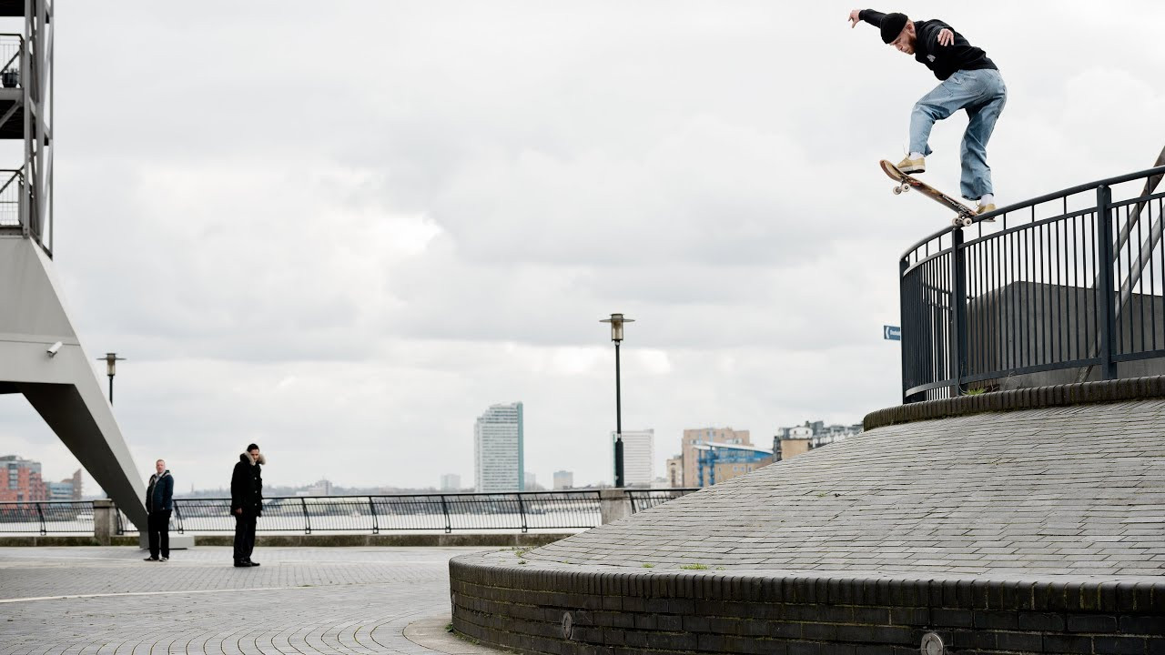 A film by Kevin Parrott for Grey and New Balance Numeric filmed along the route of the London Marathon. <br /><br />Featuring: Cam Barr, Charlie Birch, Josh Cox, Dom Henry, Jeremy Jones, Vaughan Jones, Tom Knox, Manny Lopez and Charles Munro.<br /><br />Additional filming: Nick Richards.<br /><br />Subscribe to our Youtube channel here: https://www.youtube.com/channel/UCjoSeI8GlGqdmZZS3dDOLyQ/?sub_confirmation=1<br /><br />http://www.greyskatemag.com/<br />https://www.newbalance.co.uk