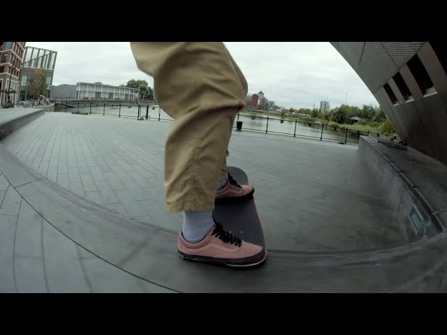 Rich De Courcy, Tom Pickard and their little crew spent 2020 scouring London for new spots while working on this project and their efforts definitely paid off. 'Sink' features plenty of previously unseen gems as well as some of the capital's better-known spots (as well as a couple of tricks from a Barcelona getaway). <br /><br />Guest skaters: Sam Earl, Greg Conroy, Will Moorhouse and Matt Warder.<br /><br />Filmed and edited by Tom Pickard.<br /><br />Music: 'Tranquil Sea' by 'Worked World'.<br /><br />Subscribe to our Youtube channel here: https://www.youtube.com/channel/UCjoSeI8GlGqdmZZS3dDOLyQ/?sub_confirmation=1<br /><br />https://greyskatemag.com/