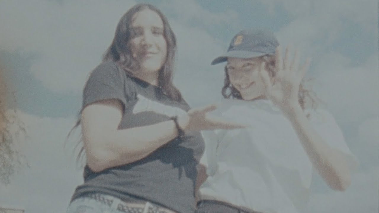 A short film by Deimante Sprainaityte for Grey celebrating the sisterhood of skateboarding. 'Skate Sisterhood' accompanies Esther Sayers and Amanda Fordyce's collaborative Feature 'Skater Girlhood' in Grey vol. 05 issue 12.<br /><br />Featuring: Kavita Babbar, Valentina Chatira, Aurora Dee, Edie, Daphne Greca, Iris, Lena, Helena Long, Alice Padron, Alice Smith & Brum Girl Skate crew.<br /><br />Words from: Kavita Babbar, Danni Gallacher, Anya Goodwin, Helena Long & Valentina Chatira.<br /><br />Music by Henry Jai.<br /><br />Subscribe to our Youtube channel here: https://www.youtube.com/channel/UCjoS...<br /><br />https://greyskatemag.com/