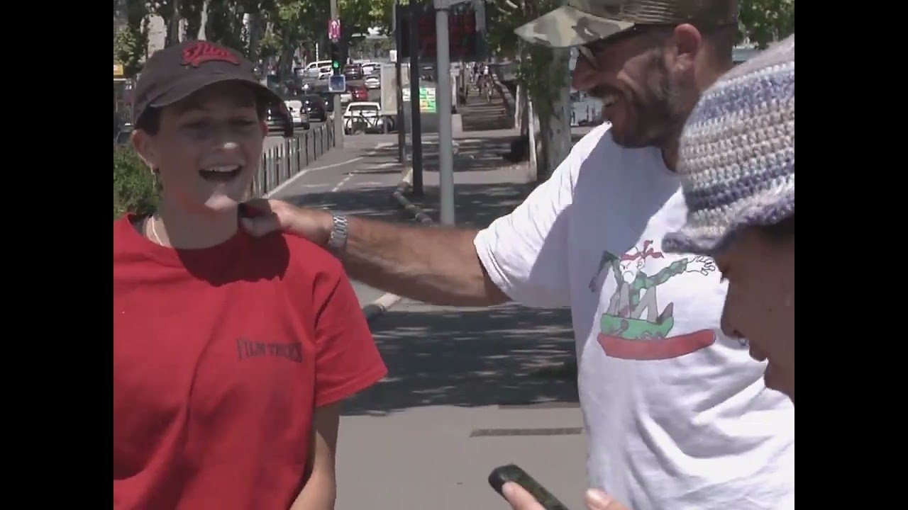 Lyon Slappy Crew is playing around with all the good spots<br />Minimum Risk for Maximum Fun<br />with Jeremie Daclin, Ben Gonsolin, Vincent Jugnet, Flo Valade, Olivia Couturier, Ira Ingram, Luc de Brion, Hugo Bernatas, Alex Masoero, French Fred, Mizou, Flo Mirtain, JB Gillet<br />Filmed & Edited by Vincent Jugnet<br />RIP Canardo